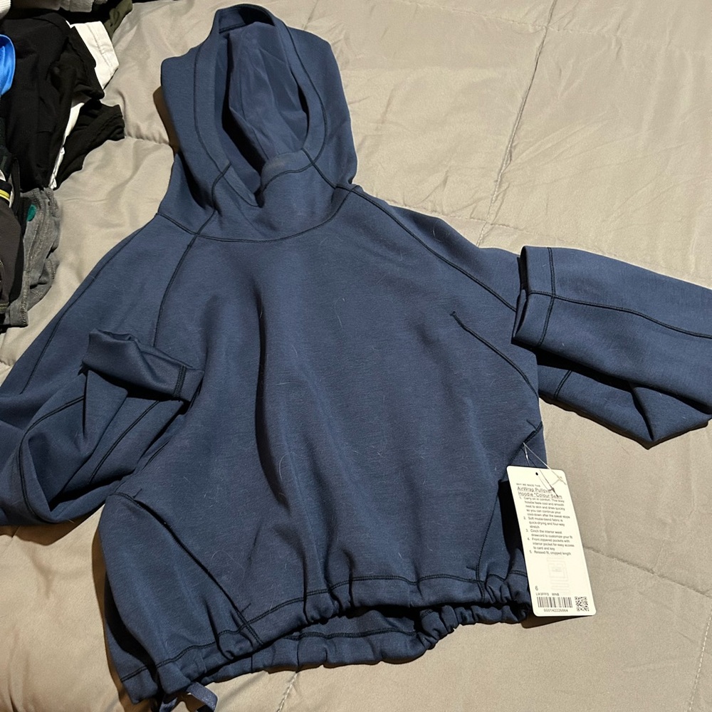 Lululemon navy air wrap hoodie size 6